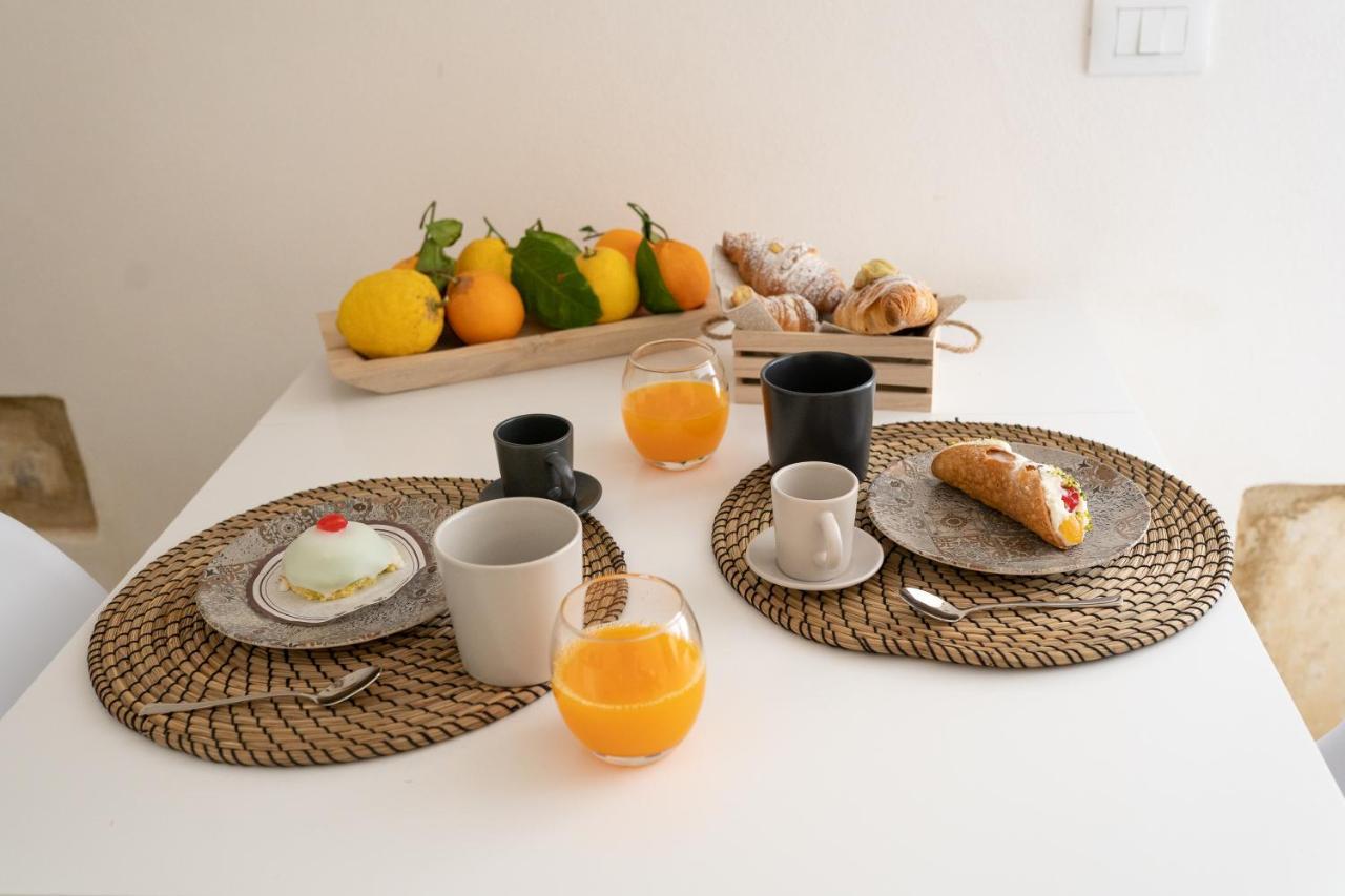 Ma-Ri House Apartment Syracuse Ngoại thất bức ảnh