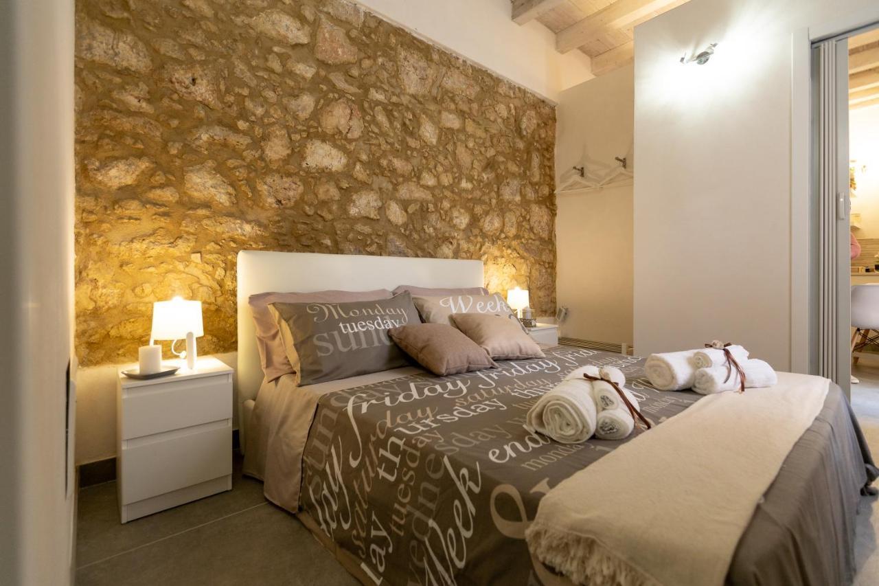 Ma-Ri House Apartment Syracuse Ngoại thất bức ảnh