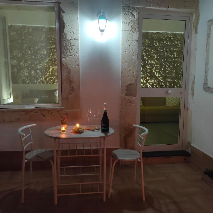 Ma-Ri House Apartment Syracuse Ngoại thất bức ảnh